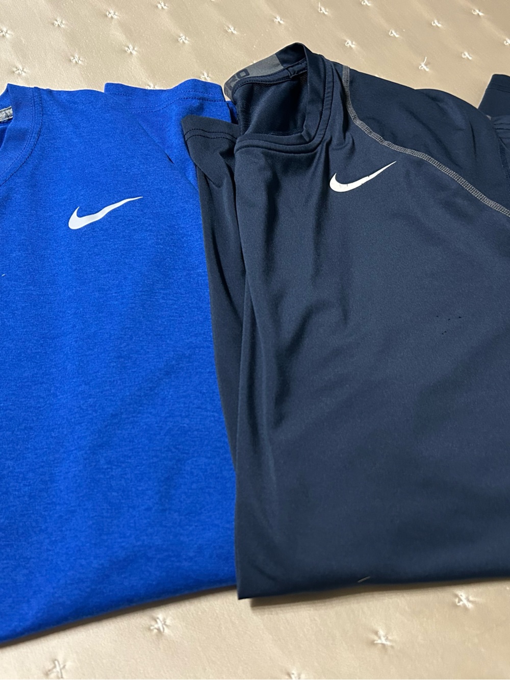 Nike mens Athletic Tops - Royal Blue and blue